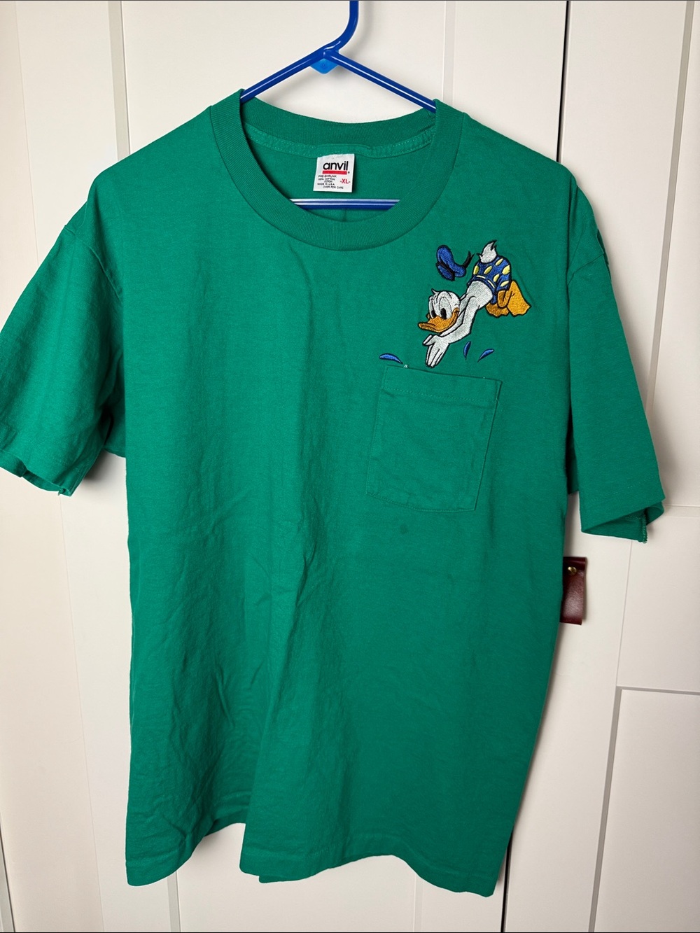 Vintage embroidered Donald Duck Disney pocket t shirt XL 100% cotton